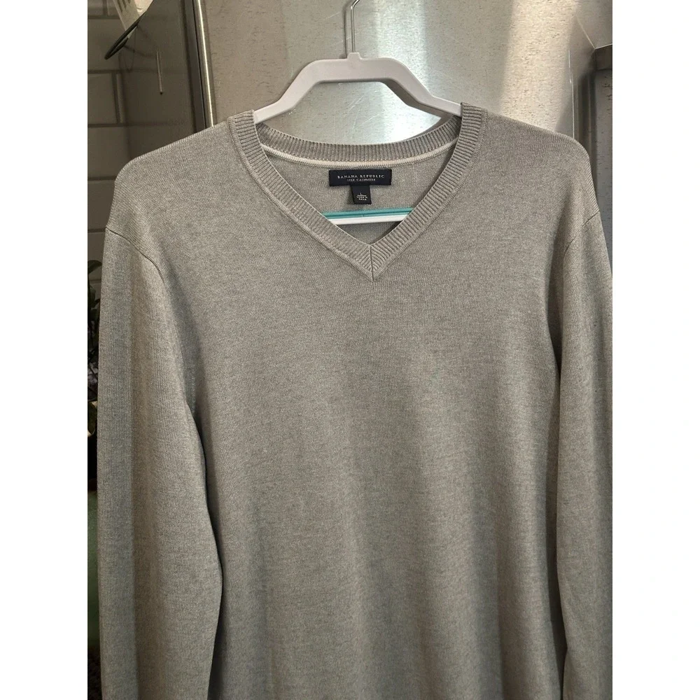 Banana Republic Men's Gray Silk Cashmere V-Neck Knit Pullover Sweater L